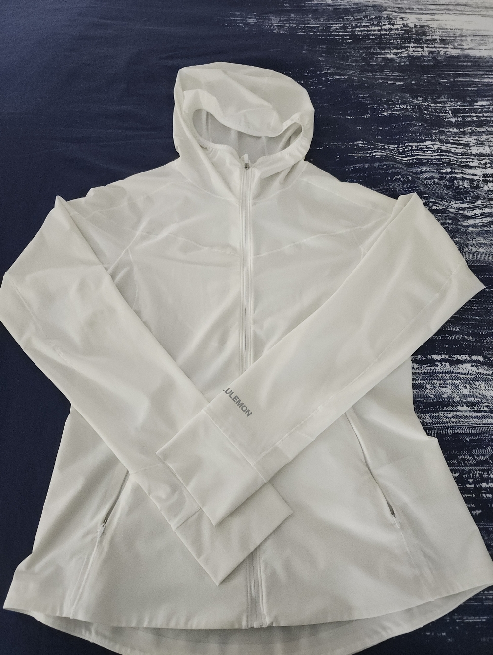 Lululemon athletica White Hooded Lightweight Jacket